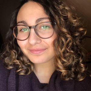 Meet your Posher, Maya